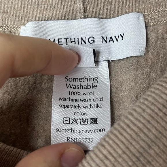 SOMETHING NAVY Mikayla 100% Wool Cigarette Crop Camel Pants - Picture 6 of 8